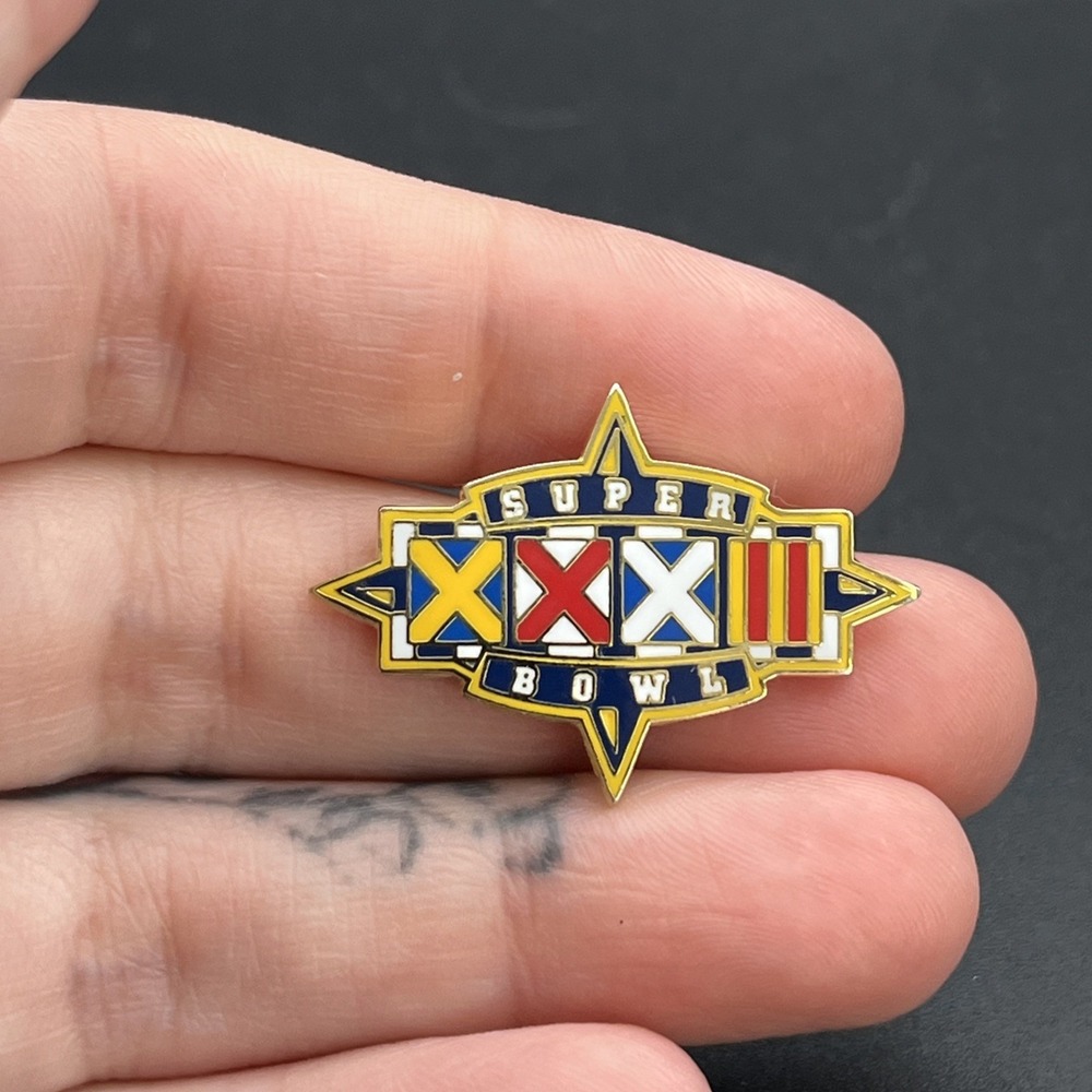 Super Bowl XXXII Denver Broncos Green Bay Packers‎ San Diego NFL Lapel Hat Pin